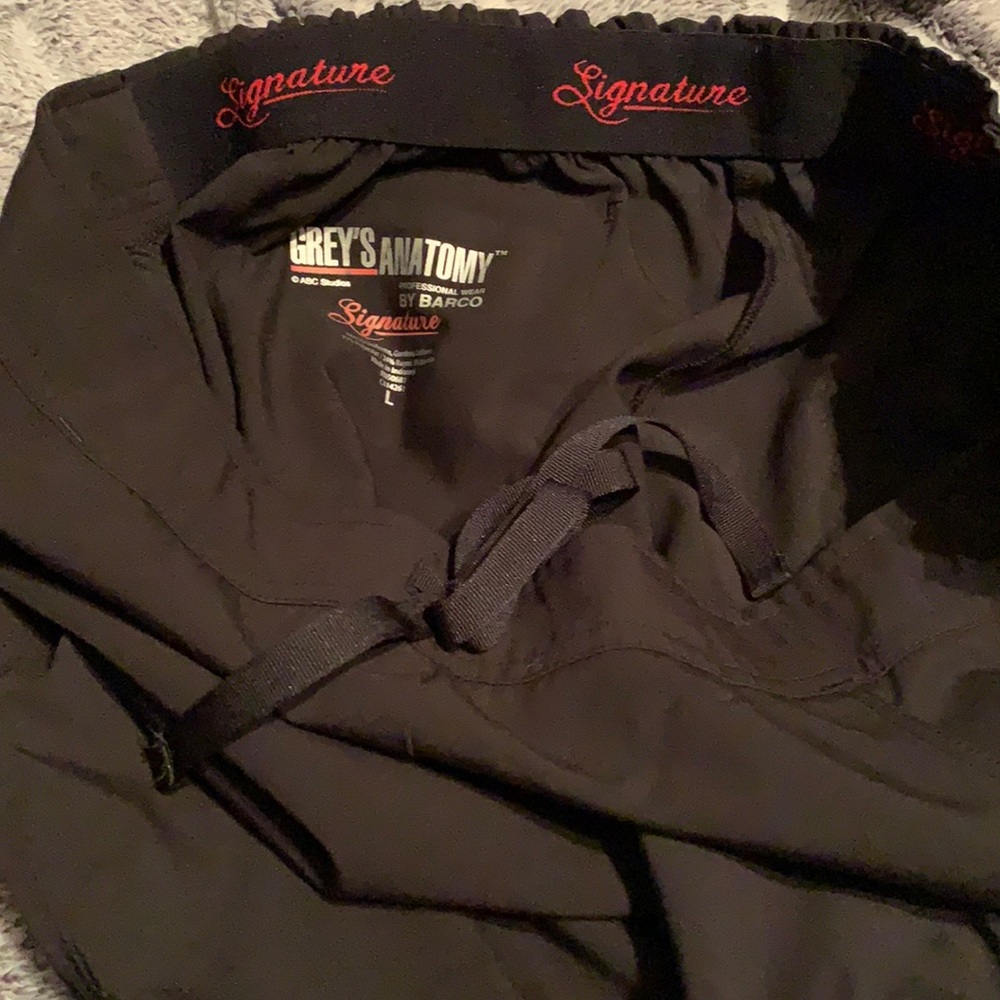 Grey’s Anatomy signature scrub pants